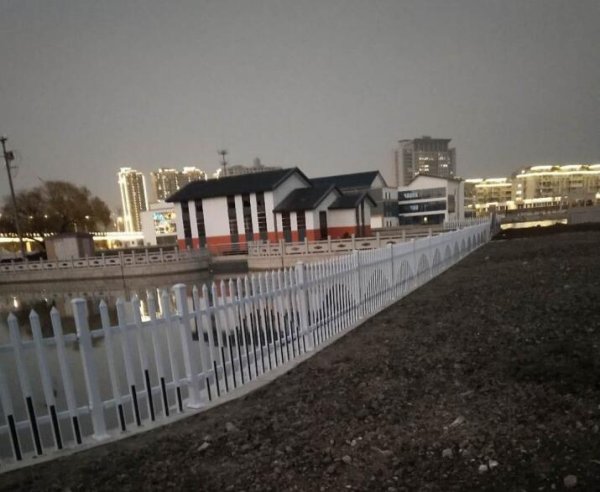 工场小区护栏 