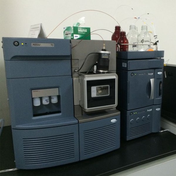 高效液相色谱-串联质谱联用仪