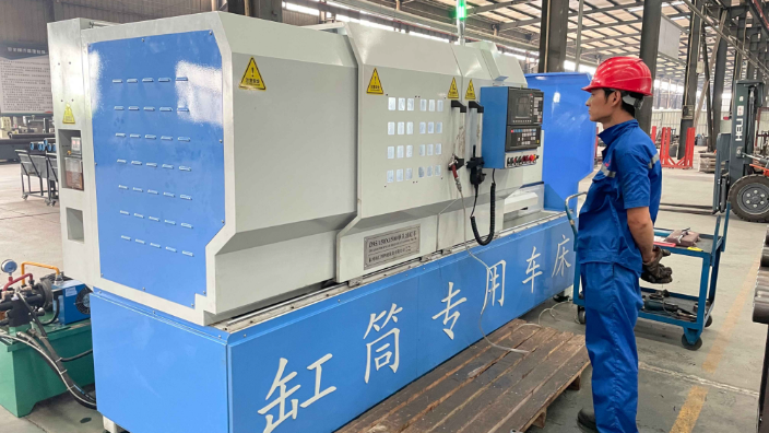 陜西大型液壓油缸加工車床批發價格,油缸加工車床