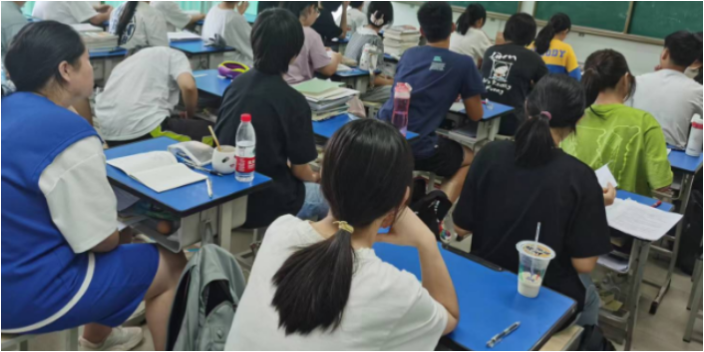 吳江區正規的中考復讀費用,中考復讀