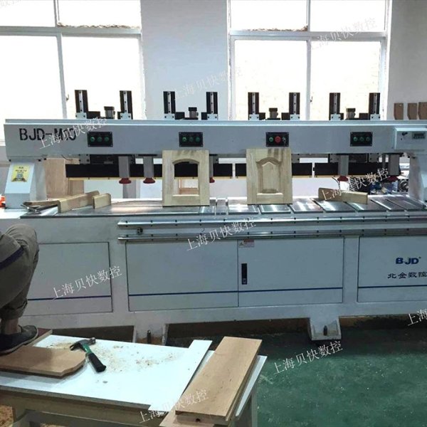 二手北京金雕实木加工中心门梃机榫槽机数控榫槽