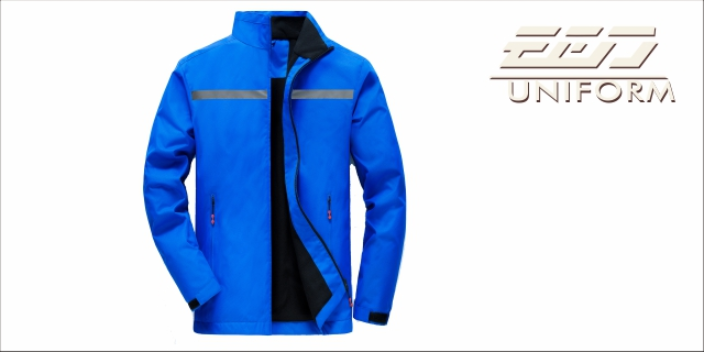 蘇州現(xiàn)貨沖鋒衣設(shè)計(jì) 常熟衣吉?dú)W服飾供應(yīng)