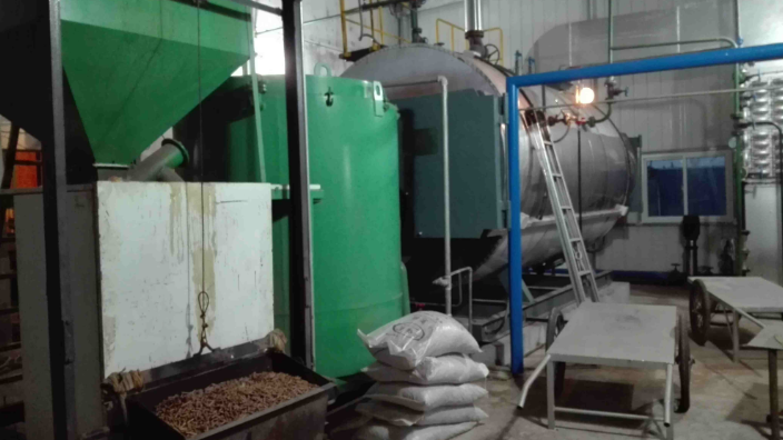 云南低氮生物质气化炉 青村炉具供应;