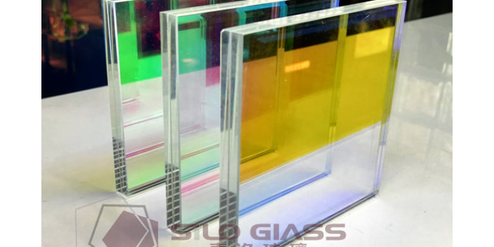 立體夾膠玻璃生產廠家