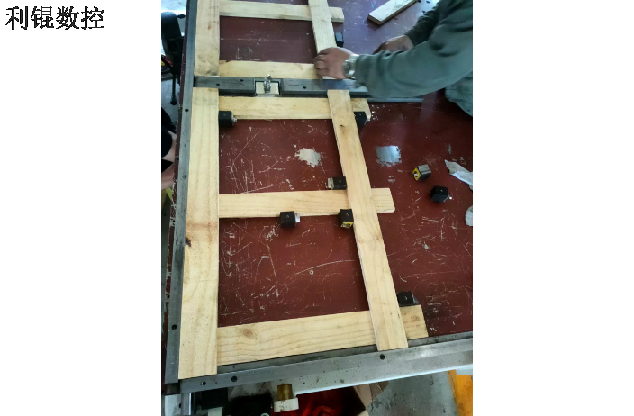 河北美式木箱围板自动打钉机定做价格