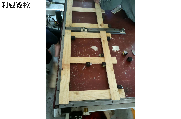 山东美式木箱围板自动打钉机供应商家
