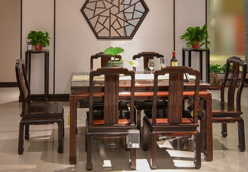 明韵餐桌带椅7件套