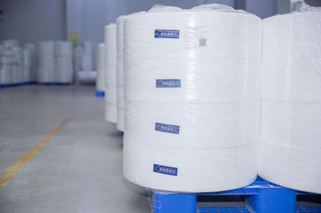 紙尿褲中的無(wú)紡布有大用處！