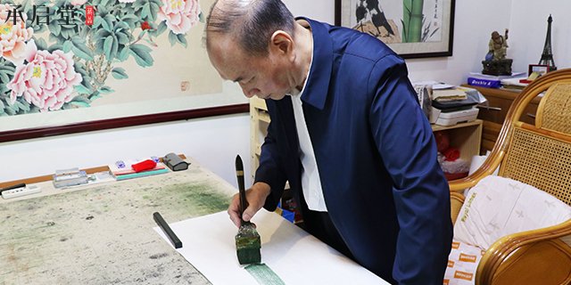 潮州名气叶惠青老师造访承启堂博物馆
