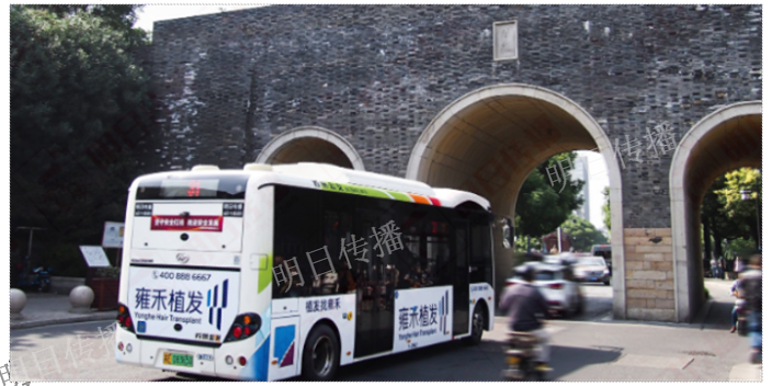 苏州高新区品质巴士车身广告创新