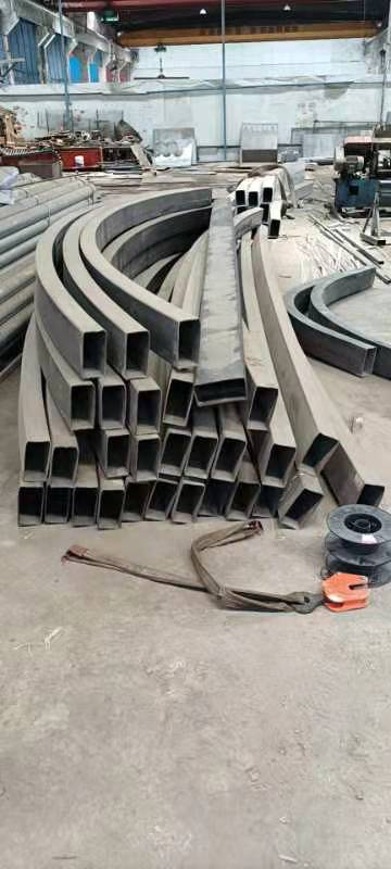 100200方管拉彎加工1.jpg
