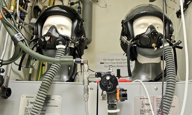 氧气面罩和生命维持系统