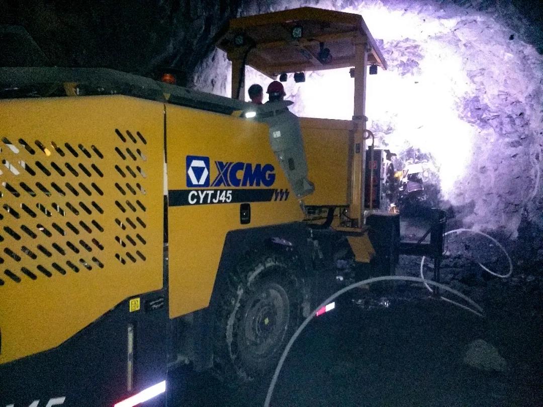 近20台徐工悬臂式隧道掘进机挑战山城超级工程