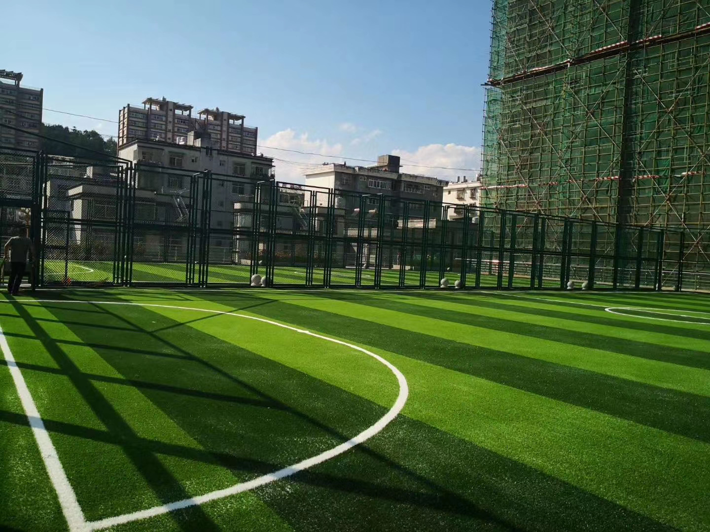 郑州五一公园足球场图片