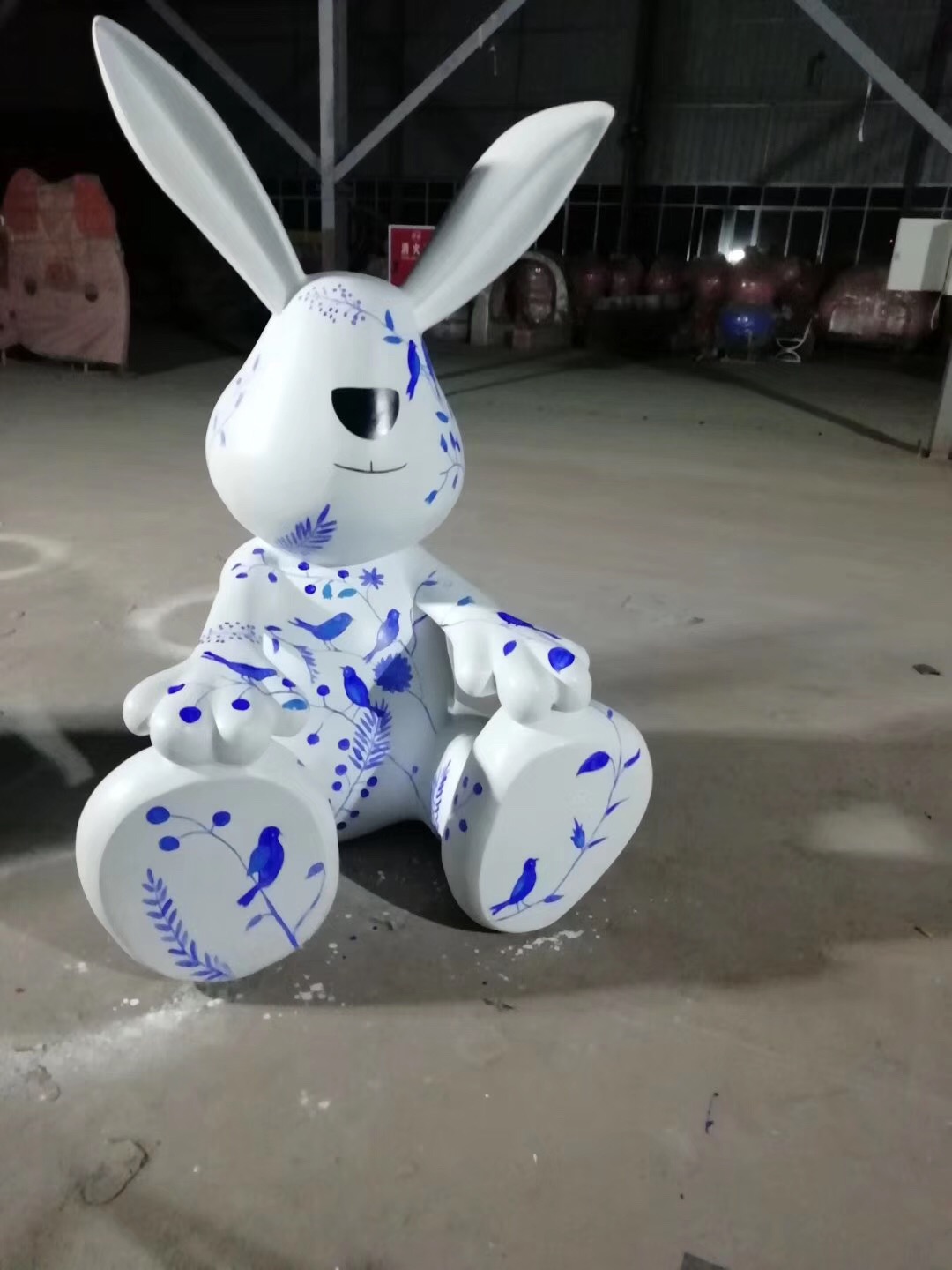 玻璃鋼彩繪兔子