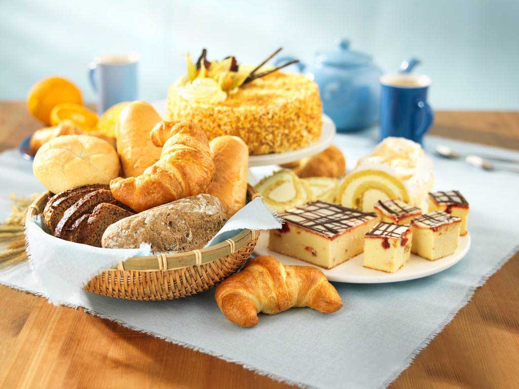 学烘焙技术是找机构学好还是自学好?