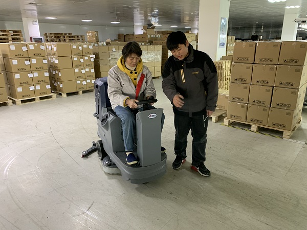 全自动洗地机 全自动洗地机