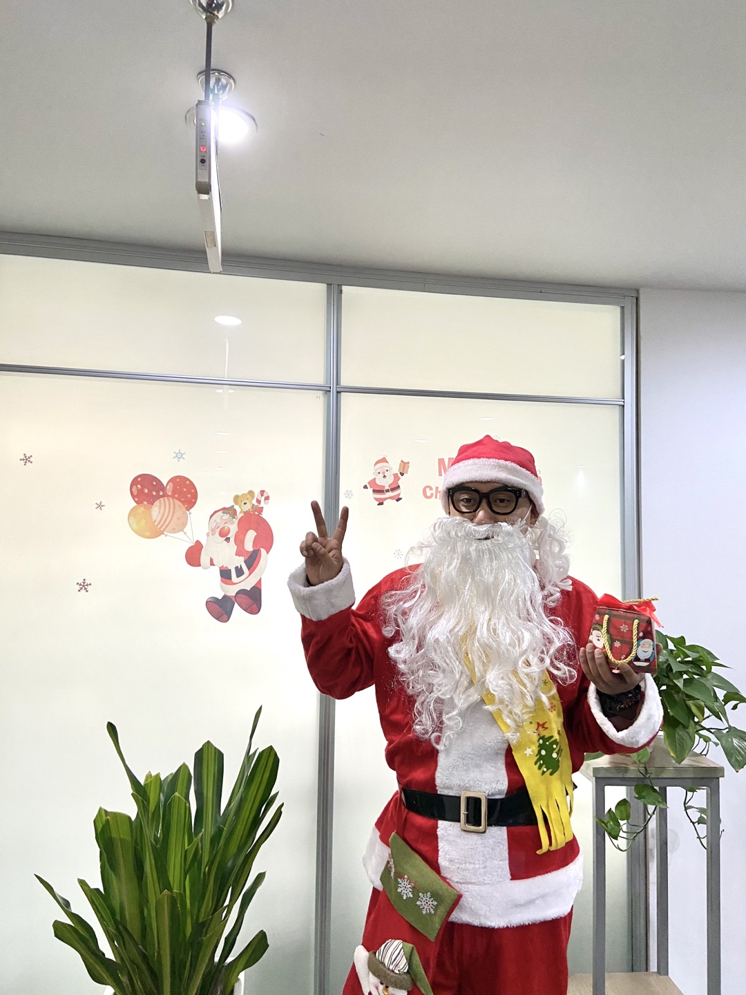 凱投置業(yè)，圣誕快樂