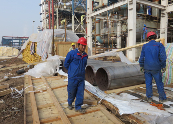 中性清洗劑泡洗甲醇合成反應器中心筒