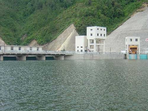 水力发电设备.jpg 水力发电设备.jpg