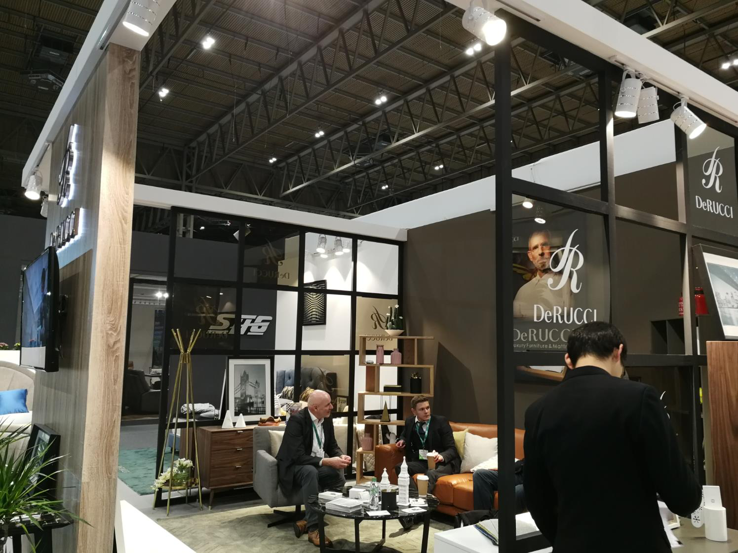 海外家具展设计搭建