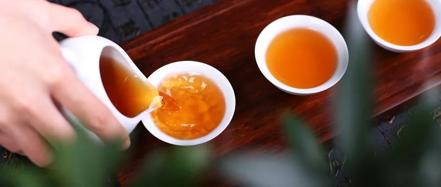 巴馬鉑泉泡茶水--你的養(yǎng)生好幫手 巴馬鉑泉泡茶水--你的養(yǎng)生好幫手