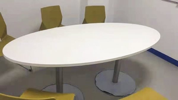 會議桌