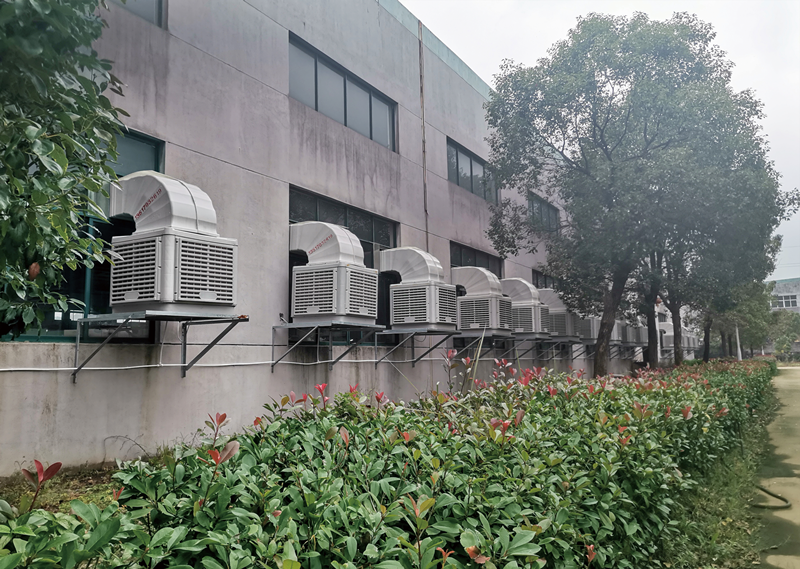 福事特江西工廠安裝在車間的39臺冷風機投入使用