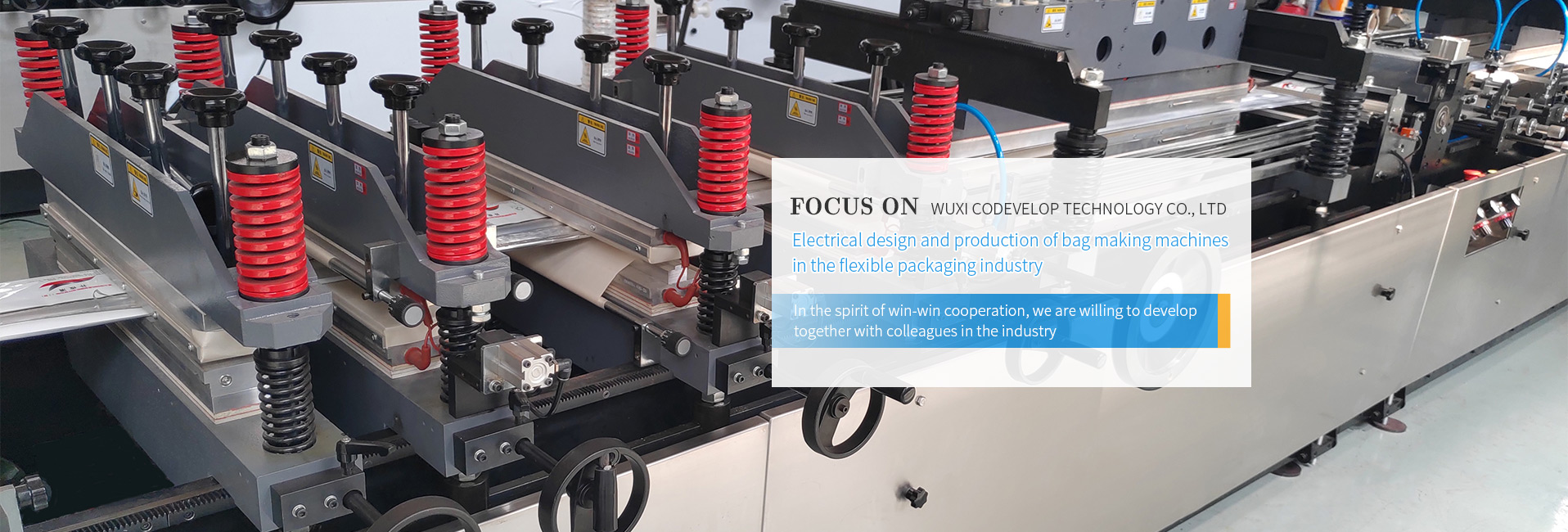 Stand up zipper bag making machine manufacturerThree side seal bag