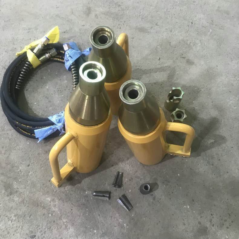 资料欠好,制作工艺和精度差,模具有缺点,修整不良,形成液压千斤顶损坏