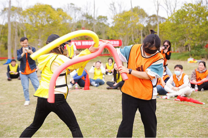 靜安區(qū)趣味運動會接力賽 誠信為本 上海玖九企業(yè)管理供應(yīng)