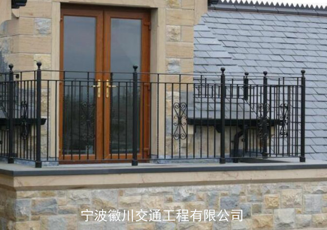 上海组装阳台护栏多少钱一米