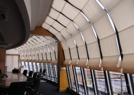 现代电动遮阳帘的遮阳效果