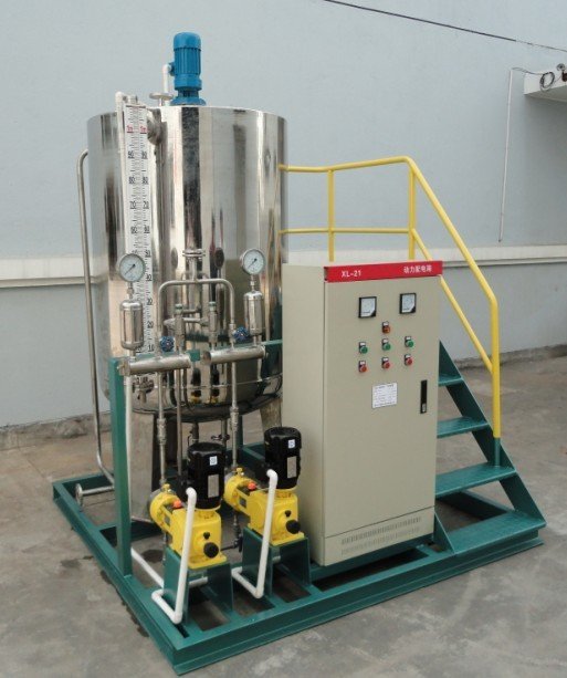 氨水投加裝置-1桶2泵不銹鋼