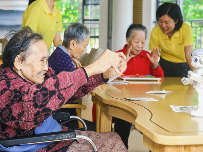 深圳失能老人照度服务方案价钱 招商观颐养老服务供应;