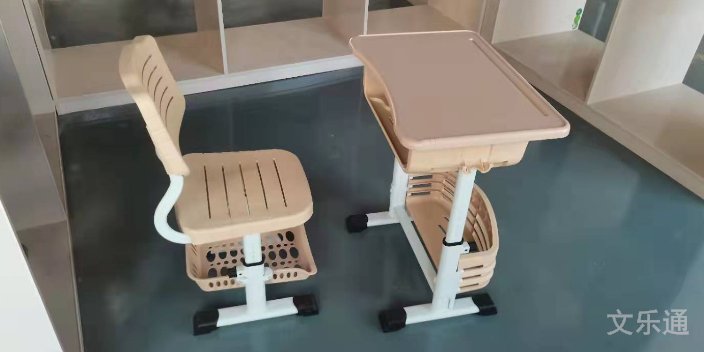 昆山中式课桌椅优缺点