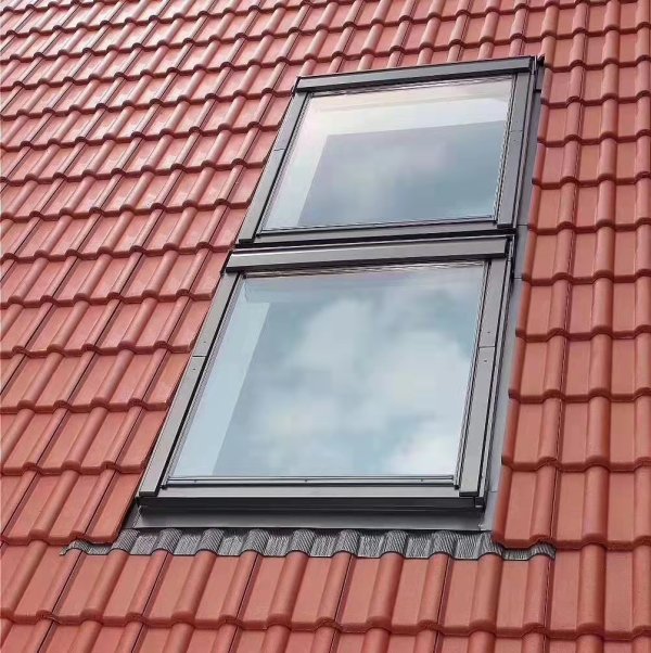 斜屋頂天窗鋁木中懸天窗