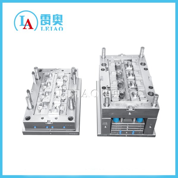 8腔熱流道洗發水翻蓋 -瓶蓋模具