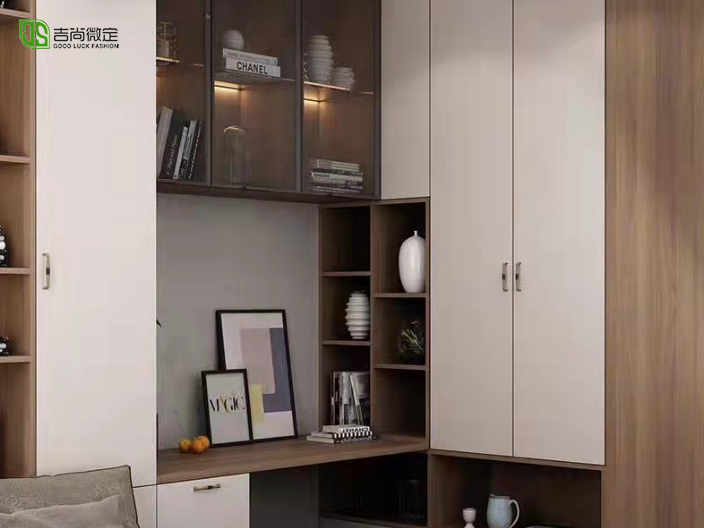深圳客廳榻榻米定制方案
