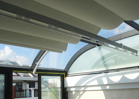 选择电动遮阳帘有哪些方法?