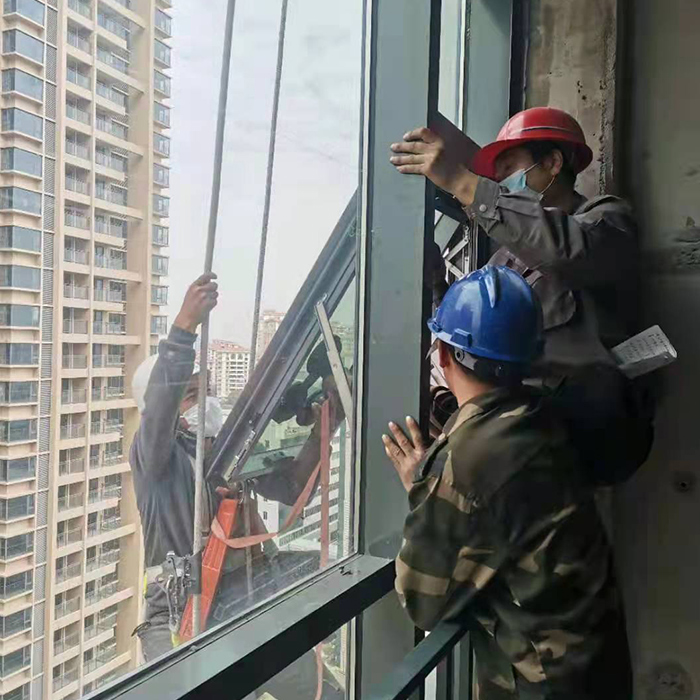 幕墙维修案例-玻璃更换案例-装饰工程施工案例-广东锐进建设工程有限公司