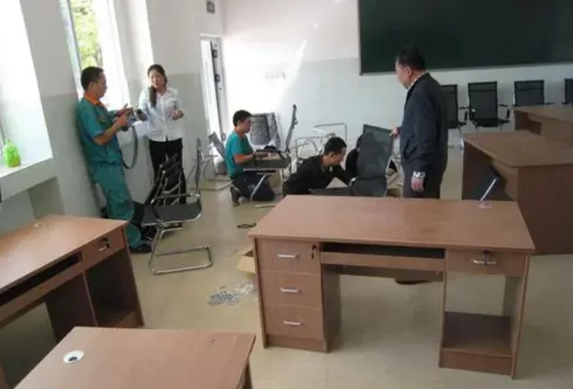 辦公桌椅維修 辦公桌椅維修