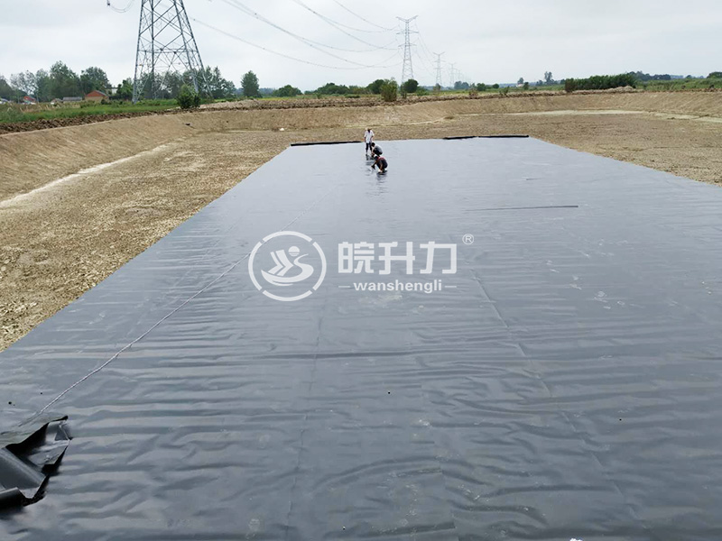 沼液池防滲施工圖3.jpg 沼液池防滲施工圖3.jpg