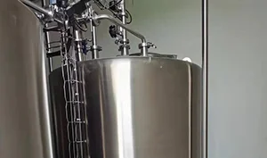 設備安裝現場(chǎng)