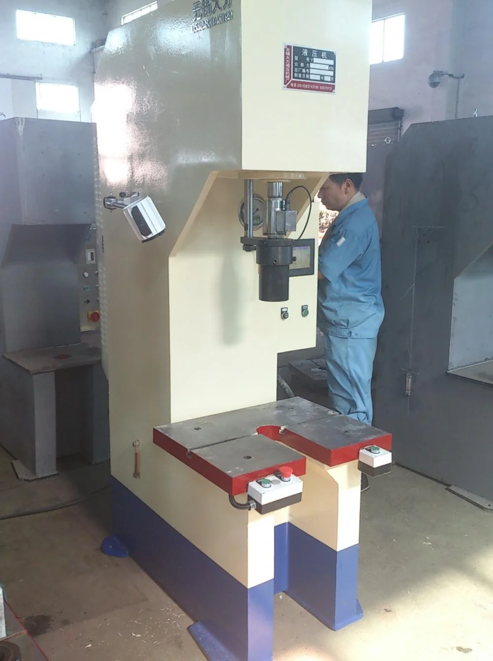 Single Column Servo CNC Hydraulic Press