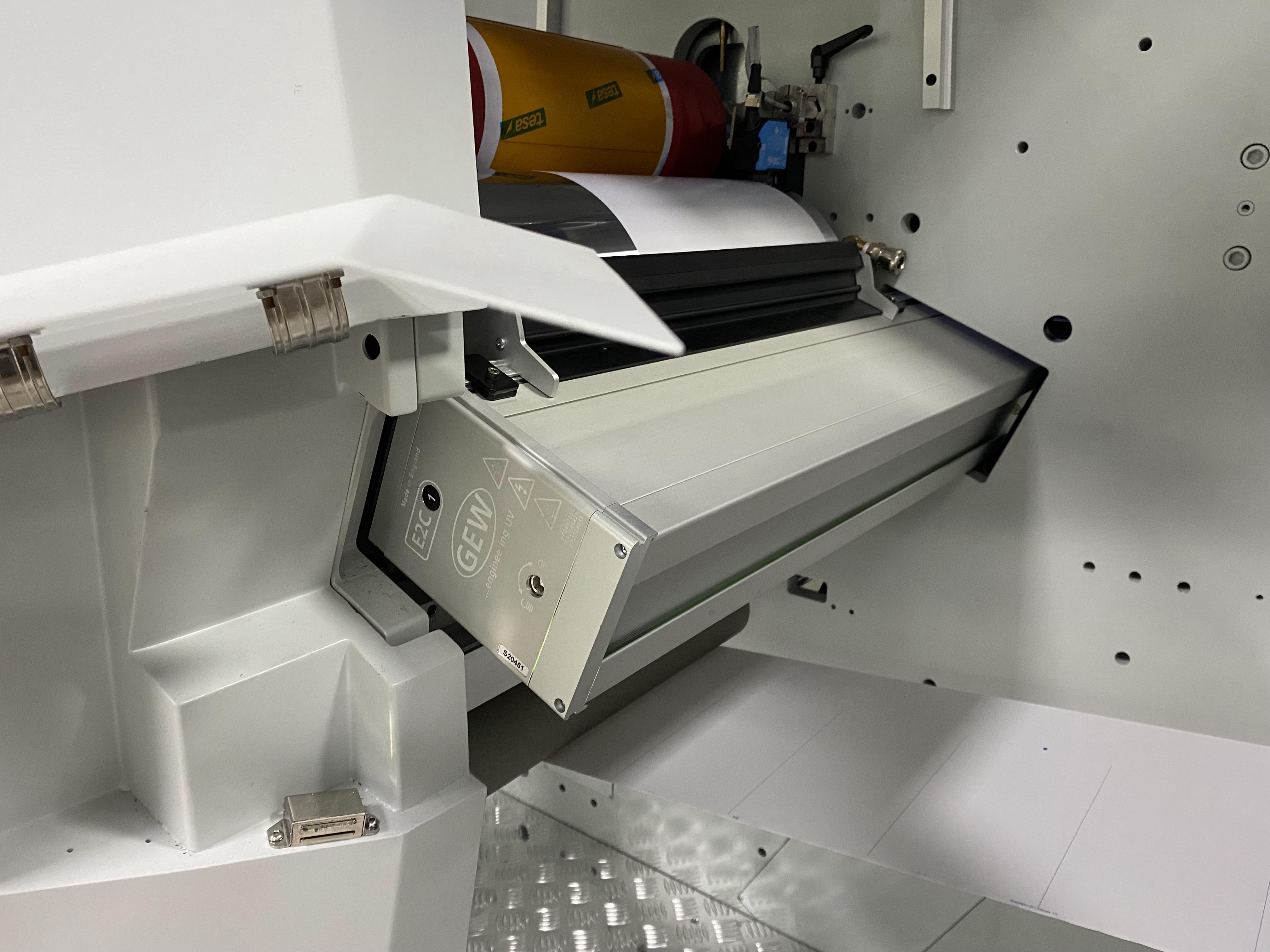 GEW UV灯在施潘德(SAPNDE)柔版机上的应用-上海龙炫印刷技术有限公司