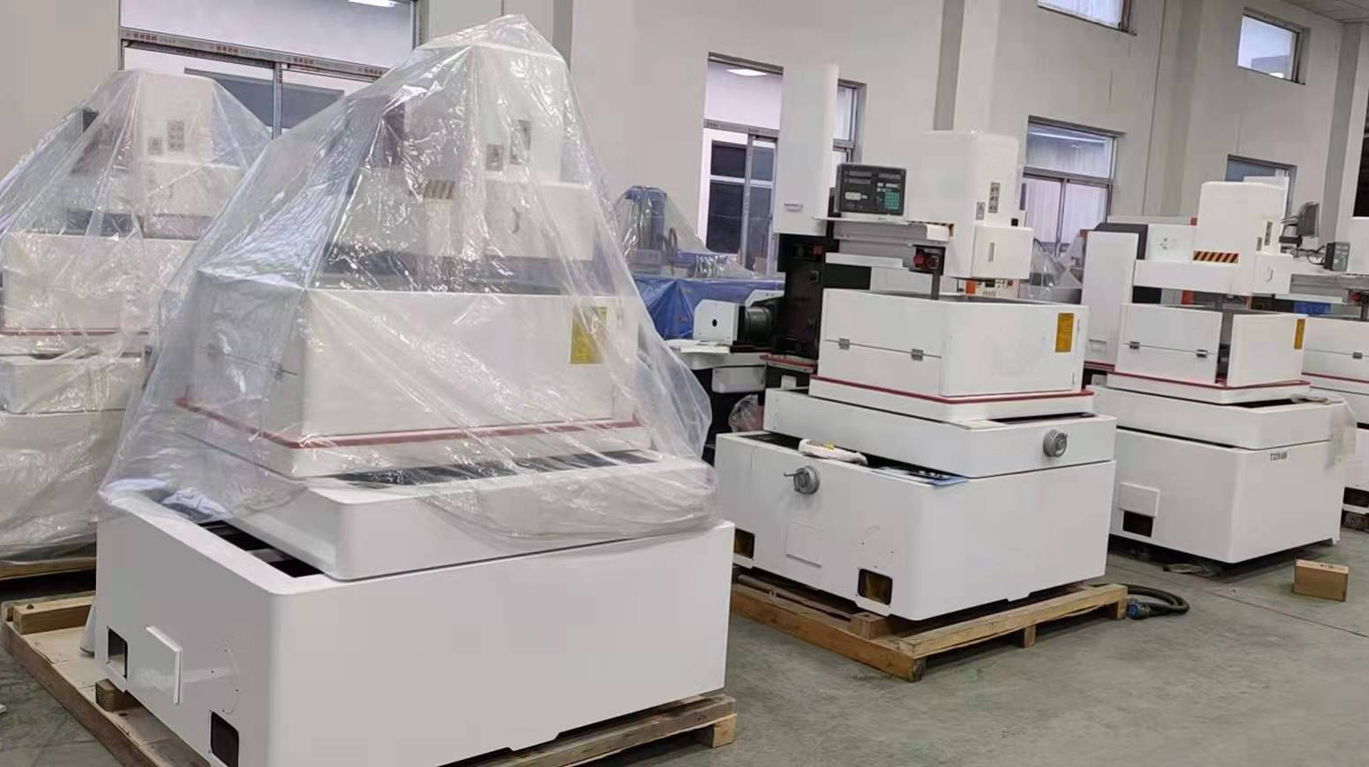 中走丝线切割脉冲电源的作用