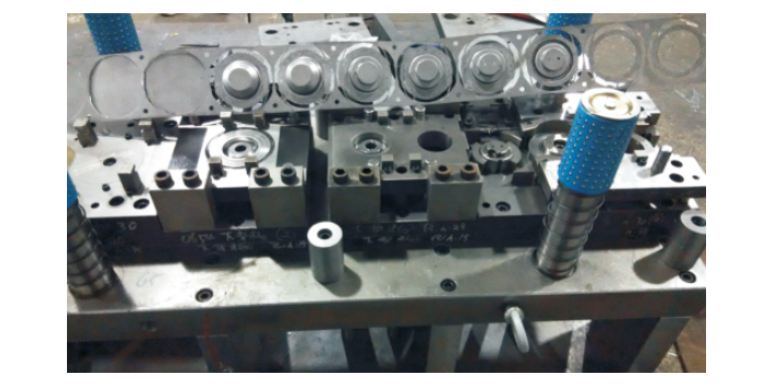 內蒙古電動機碳刷盒模具工作原理,模具