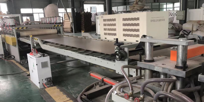 上海节能PVC发泡板生产线设备机器生产过程,PVC发泡板生产线设备机器