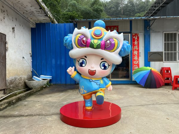 学校形象玻璃钢卡通娃娃雕塑
